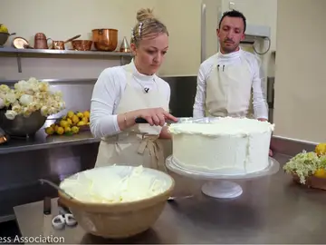 Comienzan a preparar la tarta de boda de Harry y Meghan Comienzan a preparar la tarta de boda de Harry y Meghan