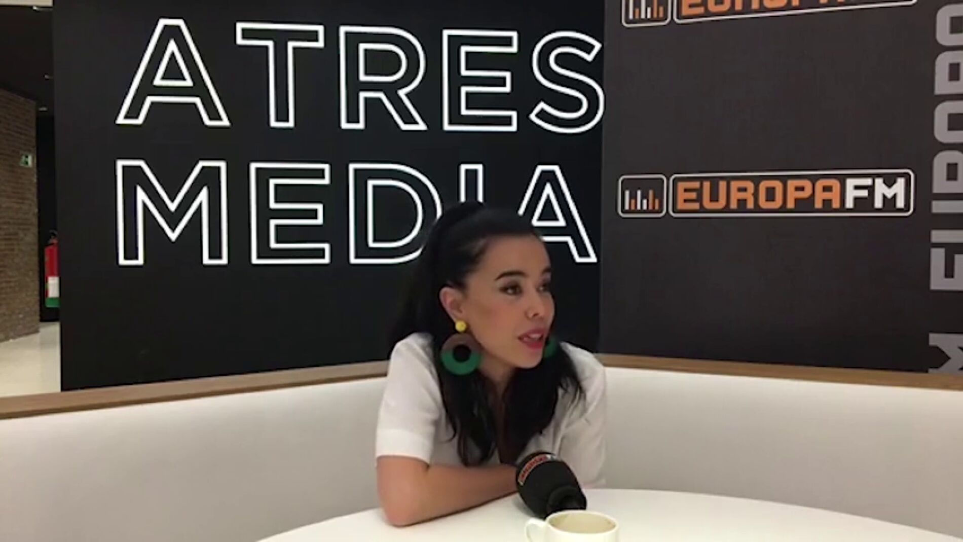 Beatriz Luengo confiesa cómo escribió "No me dejes caer", su dúo con Blas Cantó