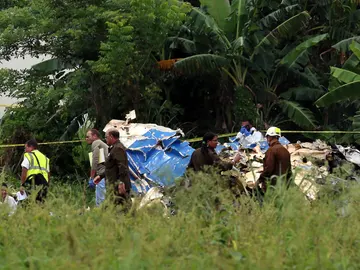 Partes del avión accidentado Partes del avión accidentado
