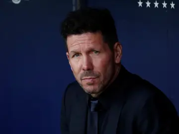 Simeone en el banquillo del Atlético Simeone en el banquillo del Atlético