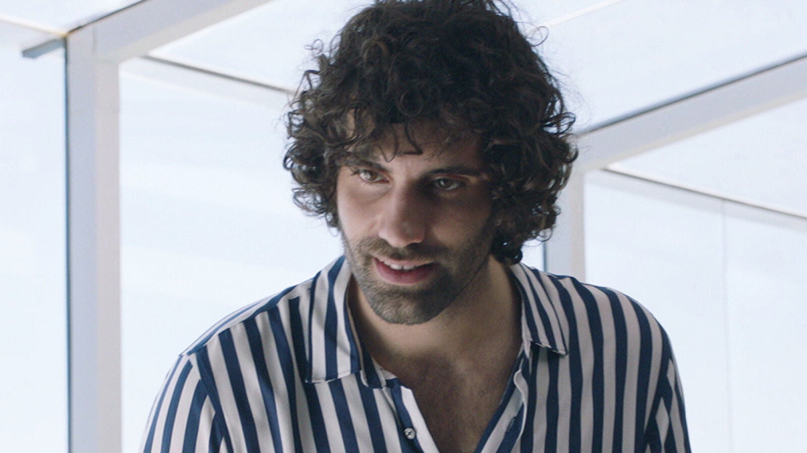Carmen conocerá a Yago, un hombre que revolucionará su vida en 'Allí Abajo'