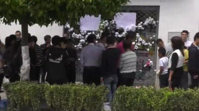 Un hombre acuchilla y mata al dependiente de una tienda por una botella de cerveza en Carmona