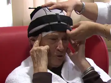 Un casco frío que permite conservar el cabello durante la quimioterapia Un casco frío que permite conservar el cabello durante la quimioterapia