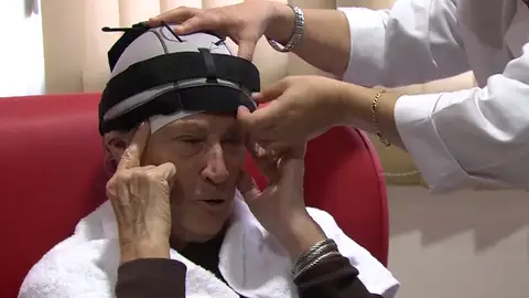 Un casco frío que permite conservar el cabello durante la quimioterapia Un casco frío que permite conservar el cabello durante la quimioterapia