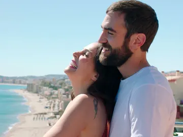 El íntimo momento entre Gotzone e Iñaki estropeado por la casualidad El íntimo momento entre Gotzone e Iñaki estropeado por la casualidad