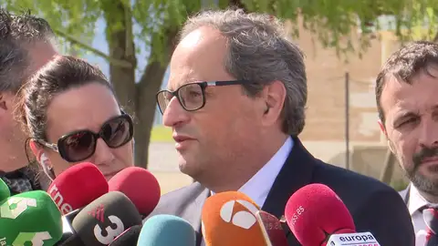 Torra critica que Jordis estén en la cárcel por ayudar a Cataluña "a decidir" Torra critica que Jordis estén en la cárcel por ayudar a Cataluña "a decidir"