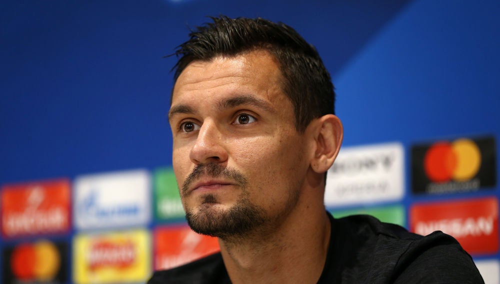 Dejan Lovren, en el Media Day del Liverpool