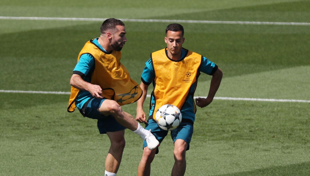 Dani Carvajal junto a Lucas Vázquez en Valdebebas