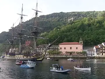 Una impresionante fragata francesa llega al puerto de Guipuzcoa Una impresionante fragata francesa llega al puerto de Guipuzcoa