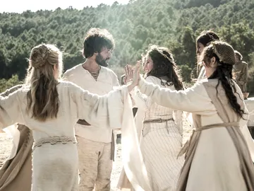 Bernat y Francesca se prometen amor eterno el día de su boda Bernat y Francesca se prometen amor eterno el día de su boda