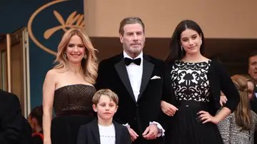 John Travolta y Kelly Preston con sus hijos en Cannes 2018 