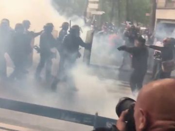 Al menos 17 detenidos en altercados durante la manifestación de funcionarios en París