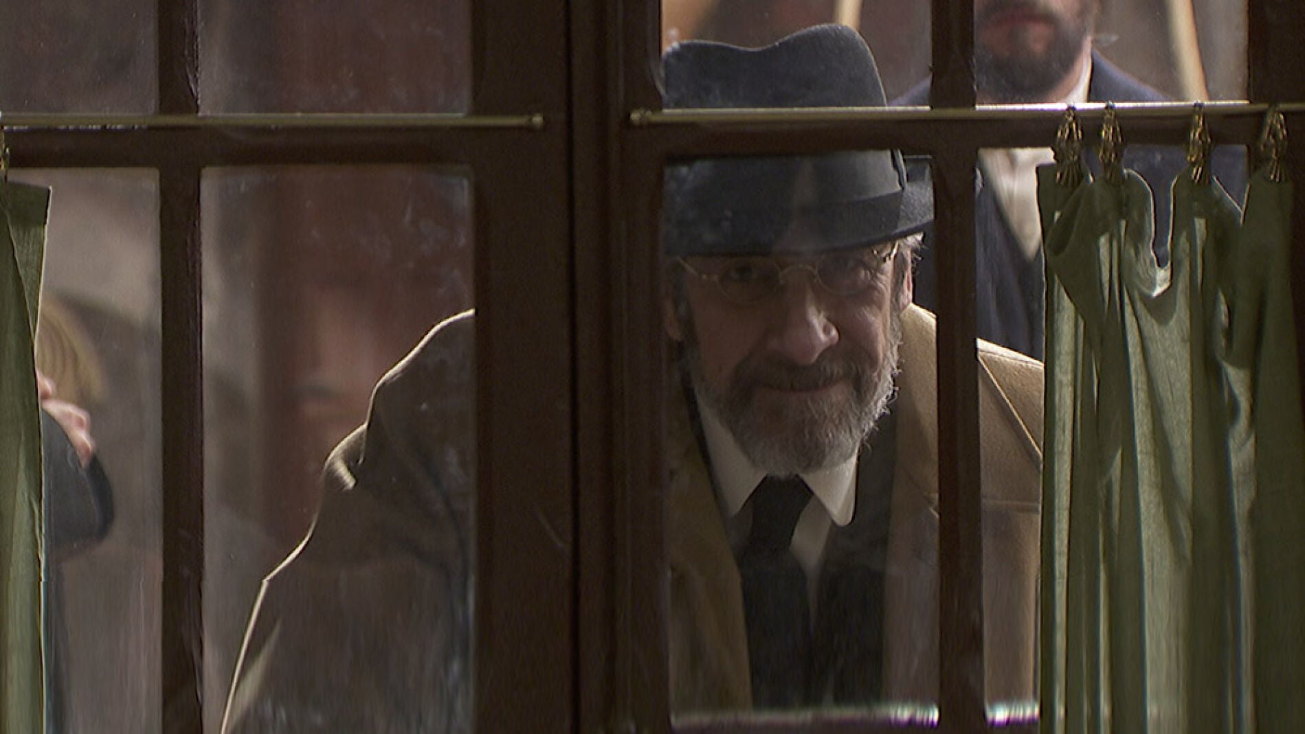 El general P&eacute;rez de Ayala provoca a Mat&iacute;as