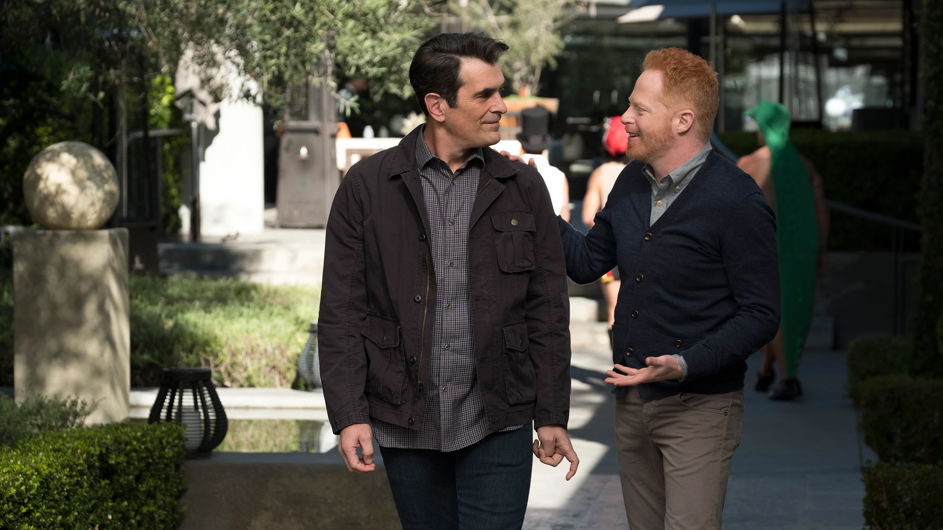 Modern family - Temporada 9 - Cap&iacute;tulo 22: Cruce de espadas