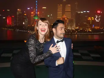 Bryce Dallas Howard y JA Bayona Bryce Dallas Howard y JA Bayona