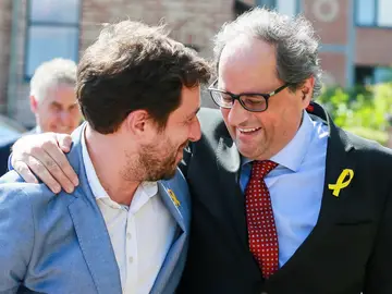El presidente de la Generalitat Quim Torra junto a Toni Comín El presidente de la Generalitat Quim Torra junto a Toni Comín