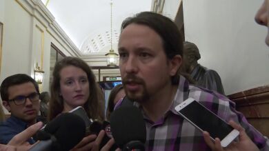 Iglesias vuelve a amagar con otra moción de censura si falla la de Sánchez