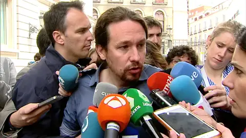 Iglesias cree que la moción contra Rajoy prosperará y pide a Sánchez un gobierno de coalición Iglesias cree que la moción contra Rajoy prosperará y pide a Sánchez un gobierno de coalición