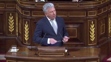 Nueva Canarias rompe con el PSOE por no aprobar de manera inmediata el descuento del 75% en los viajes a la Península