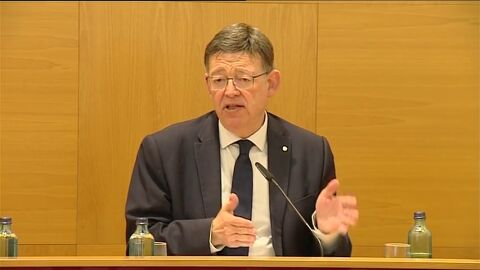 Puig defiende que la moci&oacute;n da "una respuesta pol&iacute;tica a la sentencia" de la G&uuml;rtel e insta al PNV a elegir