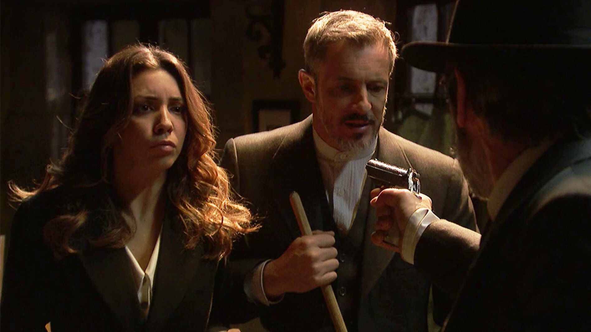 El plan de Emilia y Alfonso acaba con la vida del general P&eacute;rez de Ayala