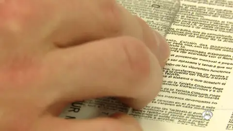 Anulan los intereses de una tarjeta por estar recogidos en un tipo de letra "minúsculo" Anulan los intereses de una tarjeta por estar recogidos en un tipo de letra "minúsculo"