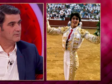 Jesulín de Ubrique: “El primer dinero que gané como torero fue para pagar una deuda de mi padre con Rocío Jurado” Jesulín de Ubrique: “El primer dinero que gané como torero fue para pagar una deuda de mi padre con Rocío Jurado”