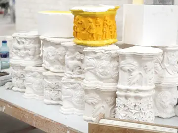 Así se construyó la réplica de la Basílica de Santa Mª del Mar que invadió Cáceres Así se construyó la réplica de la Basílica de Santa Mª del Mar que invadió Cáceres