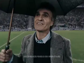 El anuncio de Quilmes para el Mundial de Rusia 2018, con Ruggeri como protagonista El anuncio de Quilmes para el Mundial de Rusia 2018, con Ruggeri como protagonista