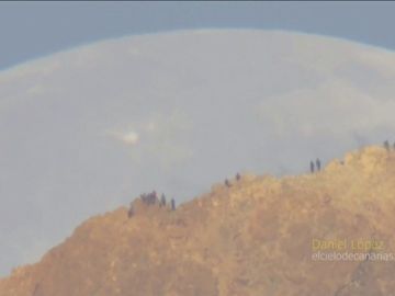 El vídeo de la puesta de la luna sobre el Teide El vídeo de la puesta de la luna sobre el Teide