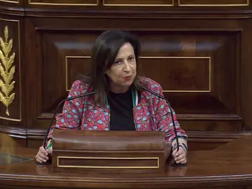Margarita Robles: "España no se merece un presidente del Gobierno que no esté hoy aquí cumpliendo con el Parlamento" Margarita Robles: "España no se merece un presidente del Gobierno que no esté hoy aquí cumpliendo con el Parlamento"