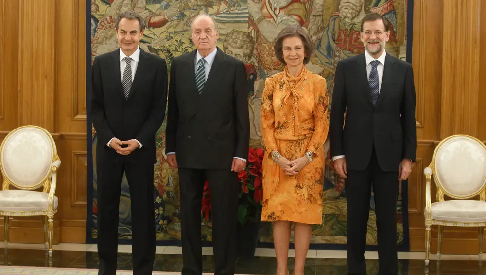 El rey Juan Carlos I, la reina Sofía, José Luis Rodríz Zapatero y en la toma de posesión de Mariano Rajoy como presidente El rey Juan Carlos I, la reina Sofía, José Luis Rodríz Zapatero y en la toma de posesión de Mariano Rajoy como presidente