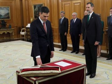 Pedro Sánchez jura su cargo como presidente del Gobierno