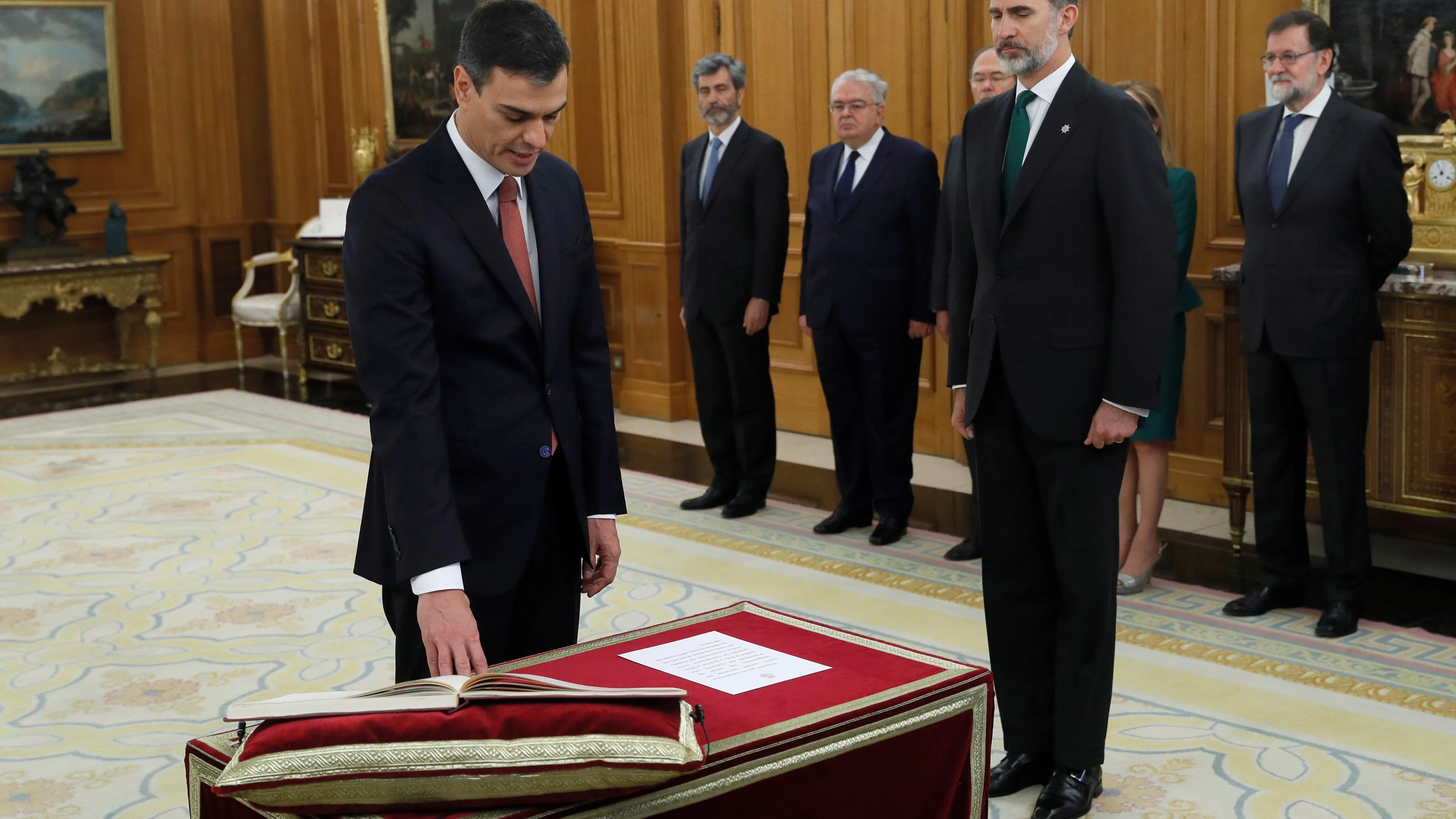 Pedro S&aacute;nchez jura su cargo como presidente del Gobierno