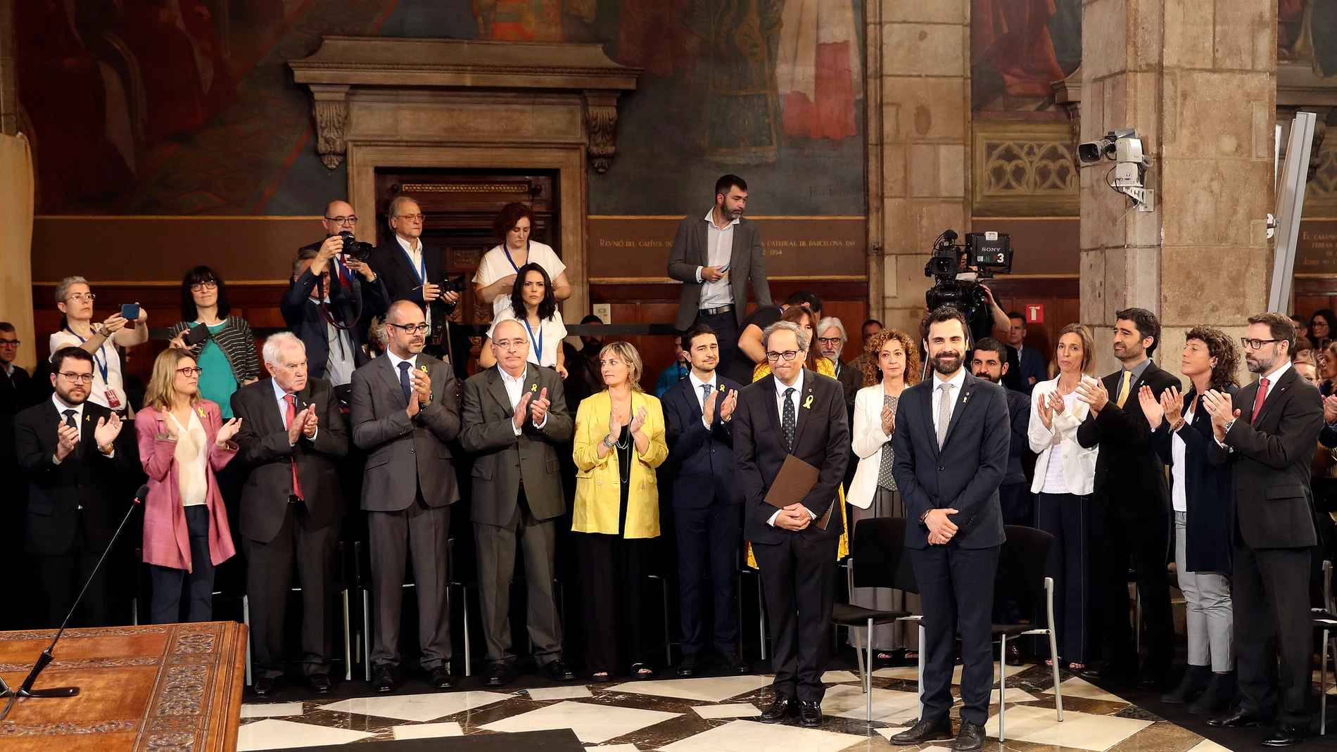 El Govern de Quim Torra toma posesión de su cargo El Govern de Quim Torra toma posesión de su cargo