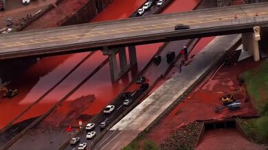 Las fuertes lluvias provocan fuertes inundaciones en las calles de Oklahoma