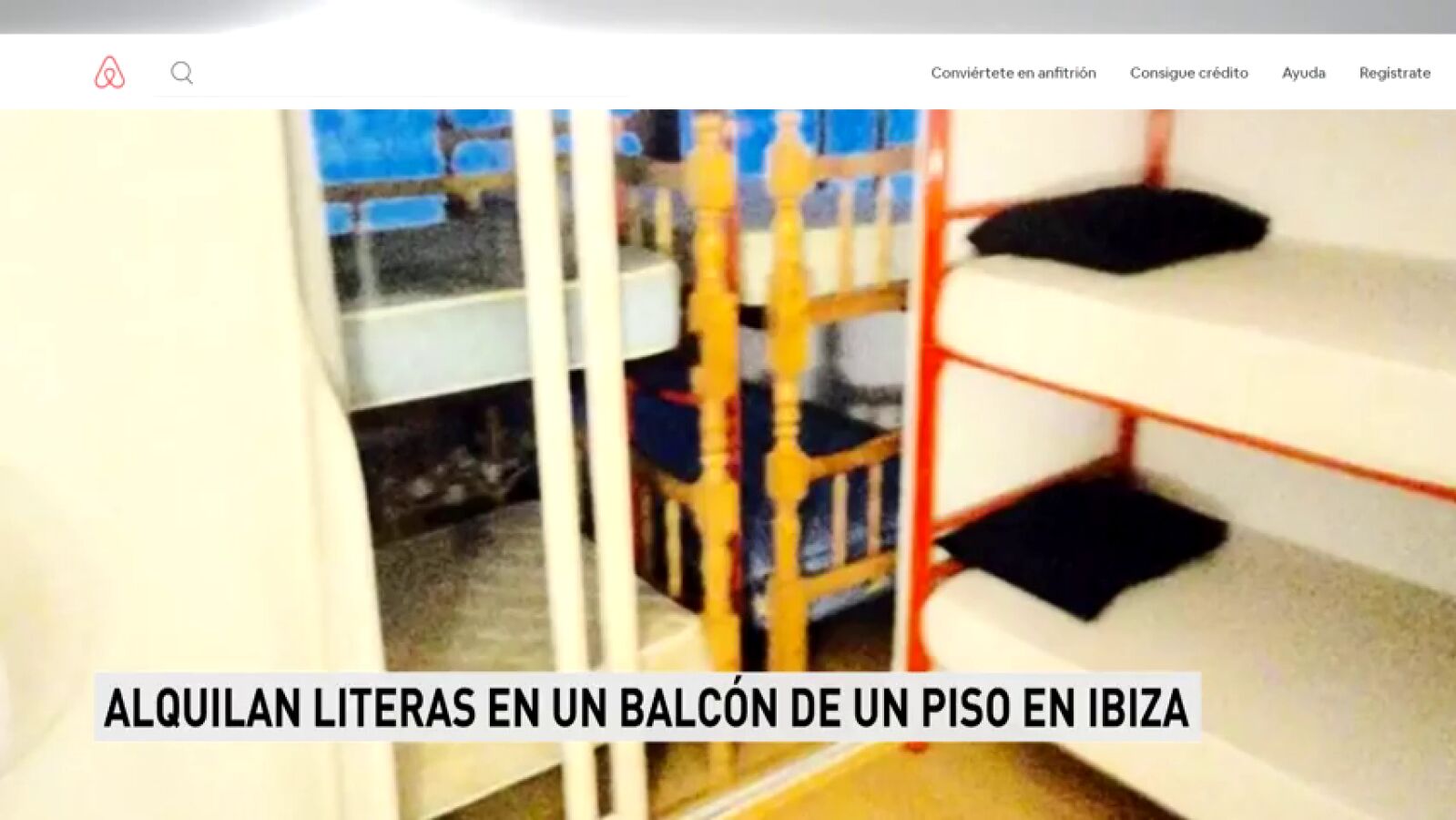 Alquilan literas en un balcón de un piso en Ibiza a 25 euros la noche