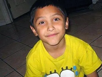 El pequeño Gabriel, torturado por el novio de su madre hasta la muerte El pequeño Gabriel, torturado por el novio de su madre hasta la muerte