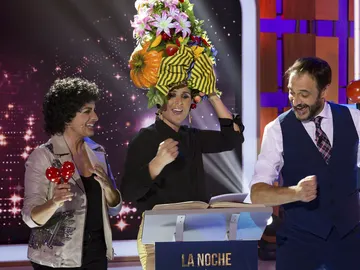 Rosa López canta la receta del salmorejo a lo 'Europe's living a celebration' Rosa López canta la receta del salmorejo a lo 'Europe's living a celebration'