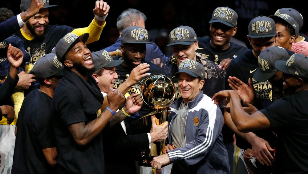 Los Warriors celebran su título NBA