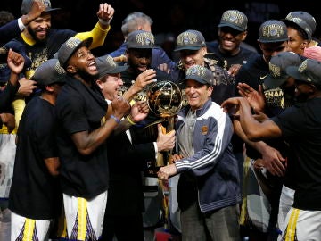 Los Warriors celebran su título NBA