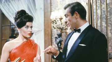 Eunice Gayson y Sean Connery, el primer James Bond junto a la primera chica Bond