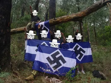 Un grupo de los neonazis de Antipodean Resistance Un grupo de los neonazis de Antipodean Resistance