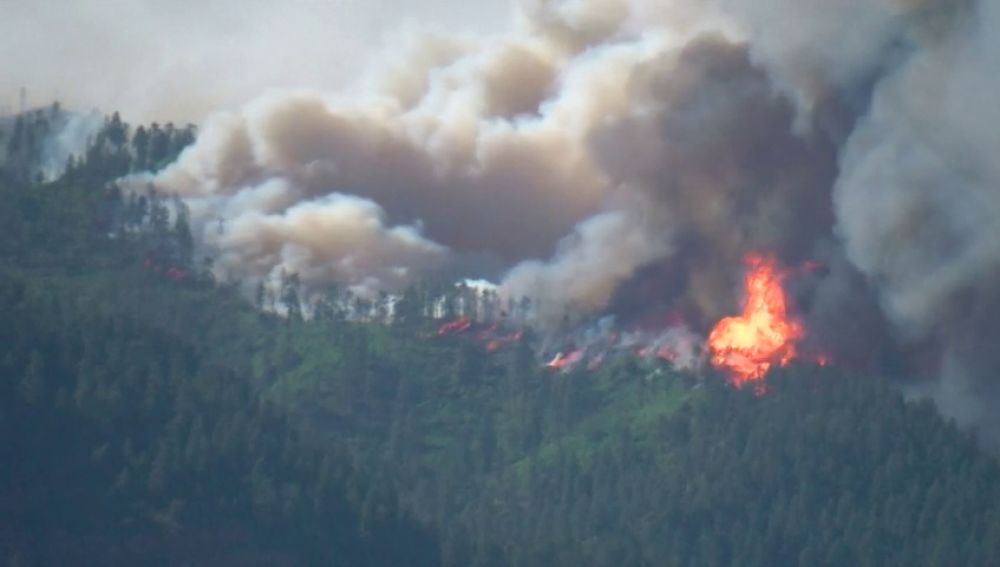 Un incendio obliga a evacuar a cerca de 2.000 personas en Colorado