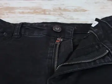 ¿No te has vuelto a poner esos pantalones porque no sabes arreglar la cremallera? ¡Necesitas este truco! ¿No te has vuelto a poner esos pantalones porque no sabes arreglar la cremallera? ¡Necesitas este truco!