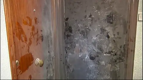 Un vecino de Burgos evita que un incendio calcine un edificio por completo Un vecino de Burgos evita que un incendio calcine un edificio por completo