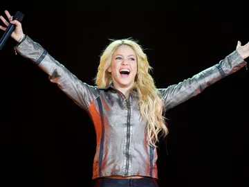 Shakira durante su concierto en Madrid dentro de la gira Sale El Sol World Tour (2011) Shakira durante su concierto en Madrid dentro de la gira Sale El Sol World Tour (2011)