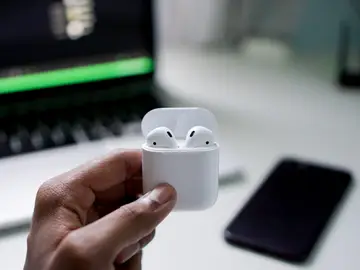 AirPods AirPods