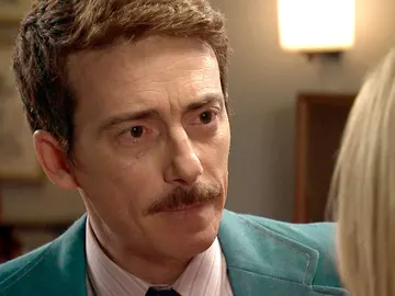 "voy a acabar con la persona que destrozó mi familia" "voy a acabar con la persona que destrozó mi familia"
