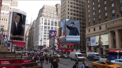 Trump muestra un vídeo en formato tráiler a Kim Jong para convencerlo de un acuerdo de paz Trump muestra un vídeo en formato tráiler a Kim Jong para convencerlo de un acuerdo de paz